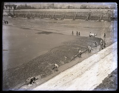Cleaning the Settling Basins at Reservoir Park by Unknown